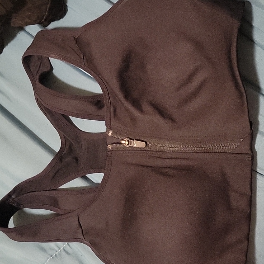 Black Nike sports bra size m